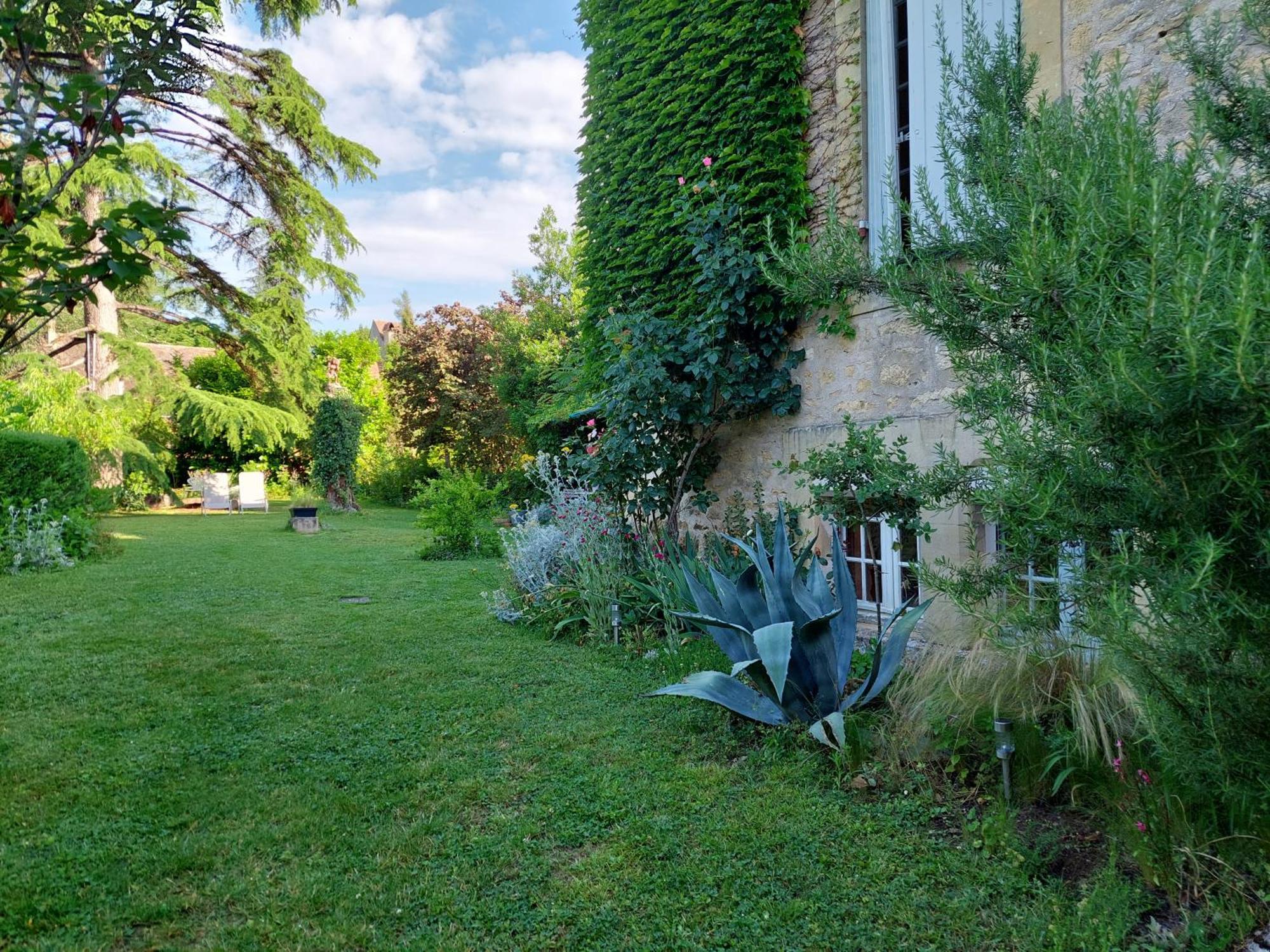 Rue du Château Lalinde Extérieur photo