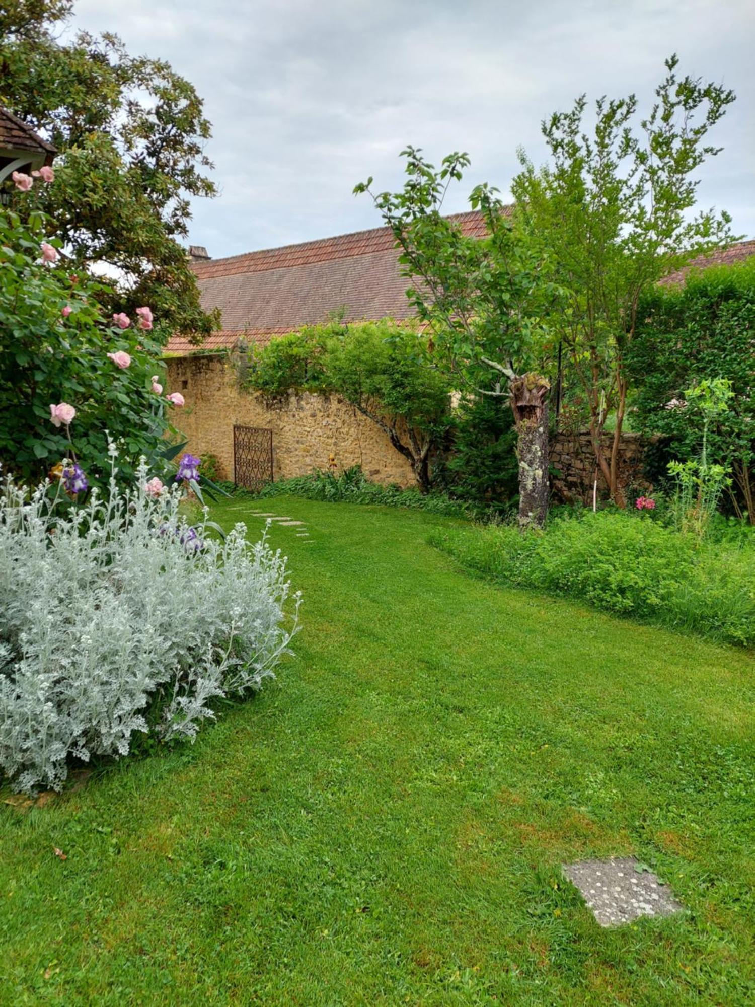 Rue du Château Lalinde Extérieur photo